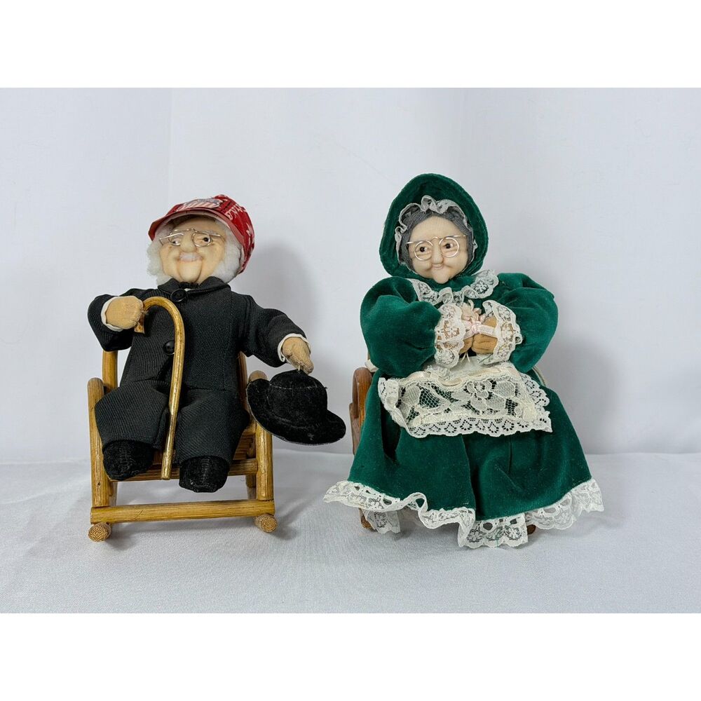 Vtg Dolls Exquisite Handmade Doll Pair Granny Grandpa Sitting on Rocking Chairs